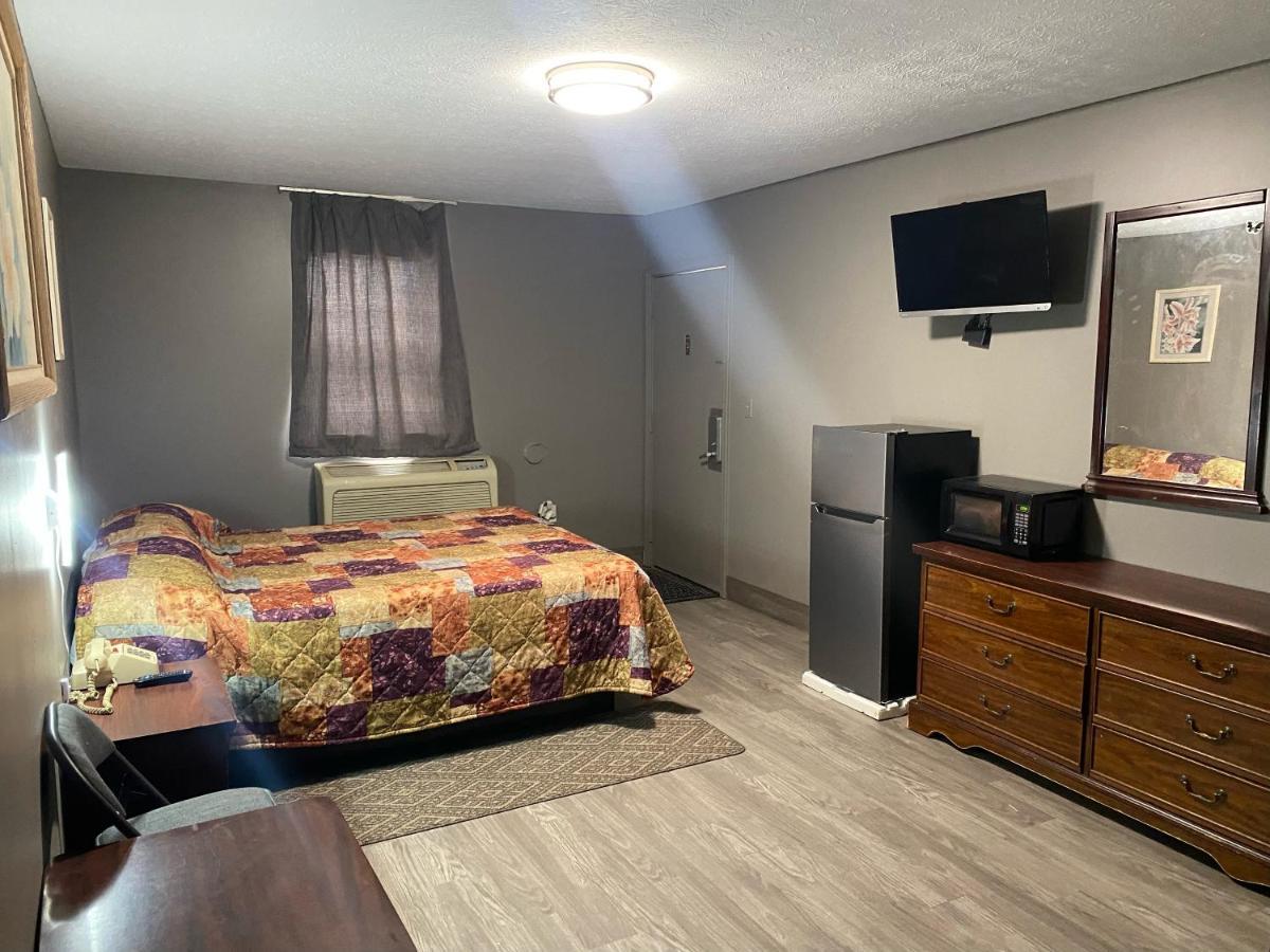 Hoosier Travel Lodge Jeffersonville Bagian luar foto