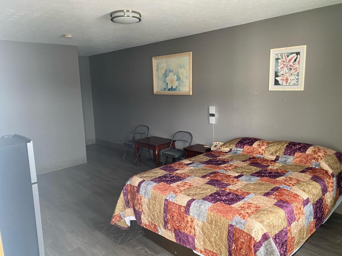 Hoosier Travel Lodge Jeffersonville Bagian luar foto
